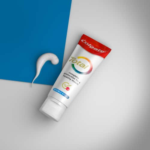 Tube de dentifrice Colgate Total Action Visible