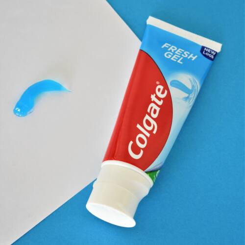 Colgate<sup>®</sup> Fresh Gel<sup>™</sup>